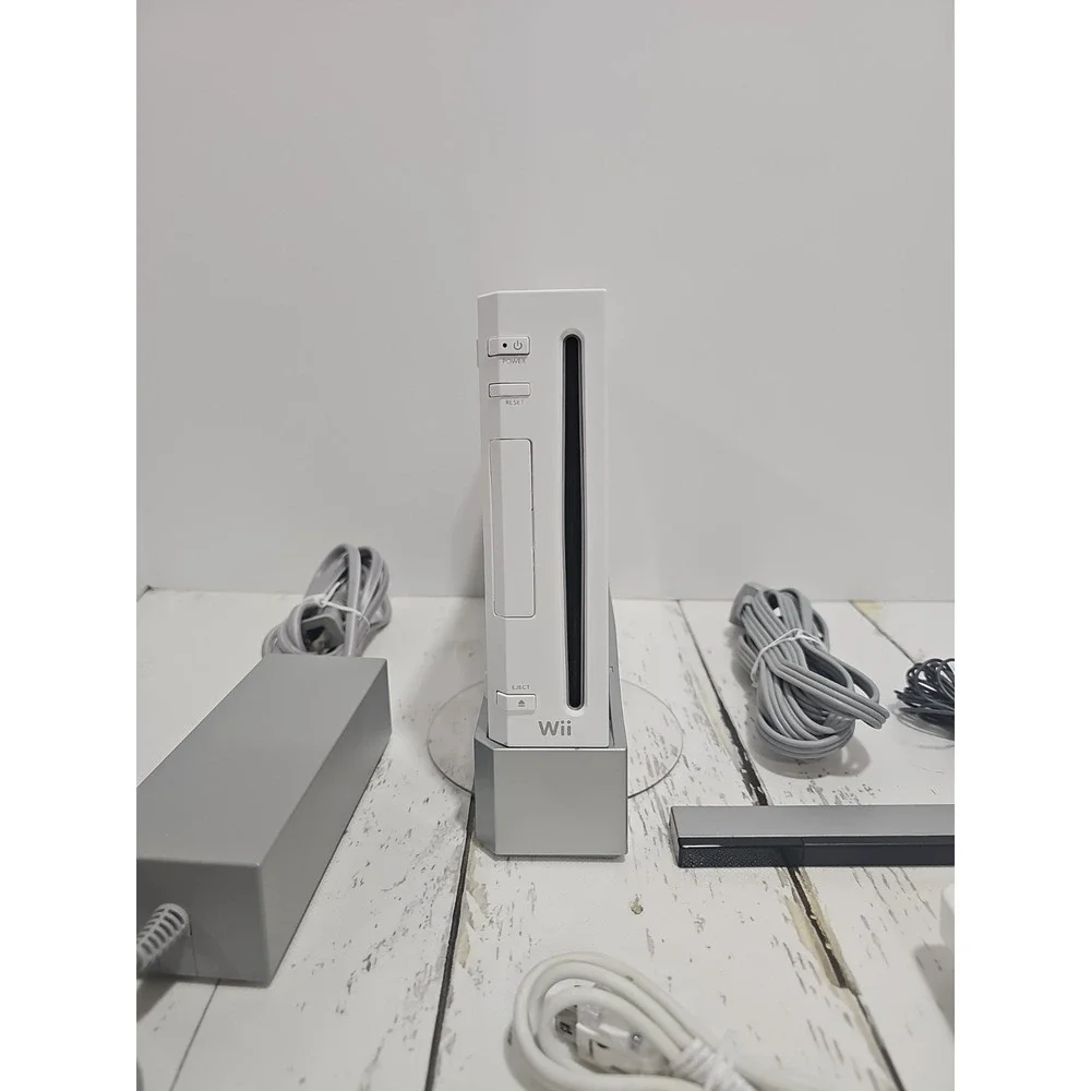 Nintendo Wii Console - White With 1 Controller